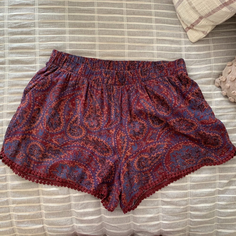 Soft Paisley Shorts